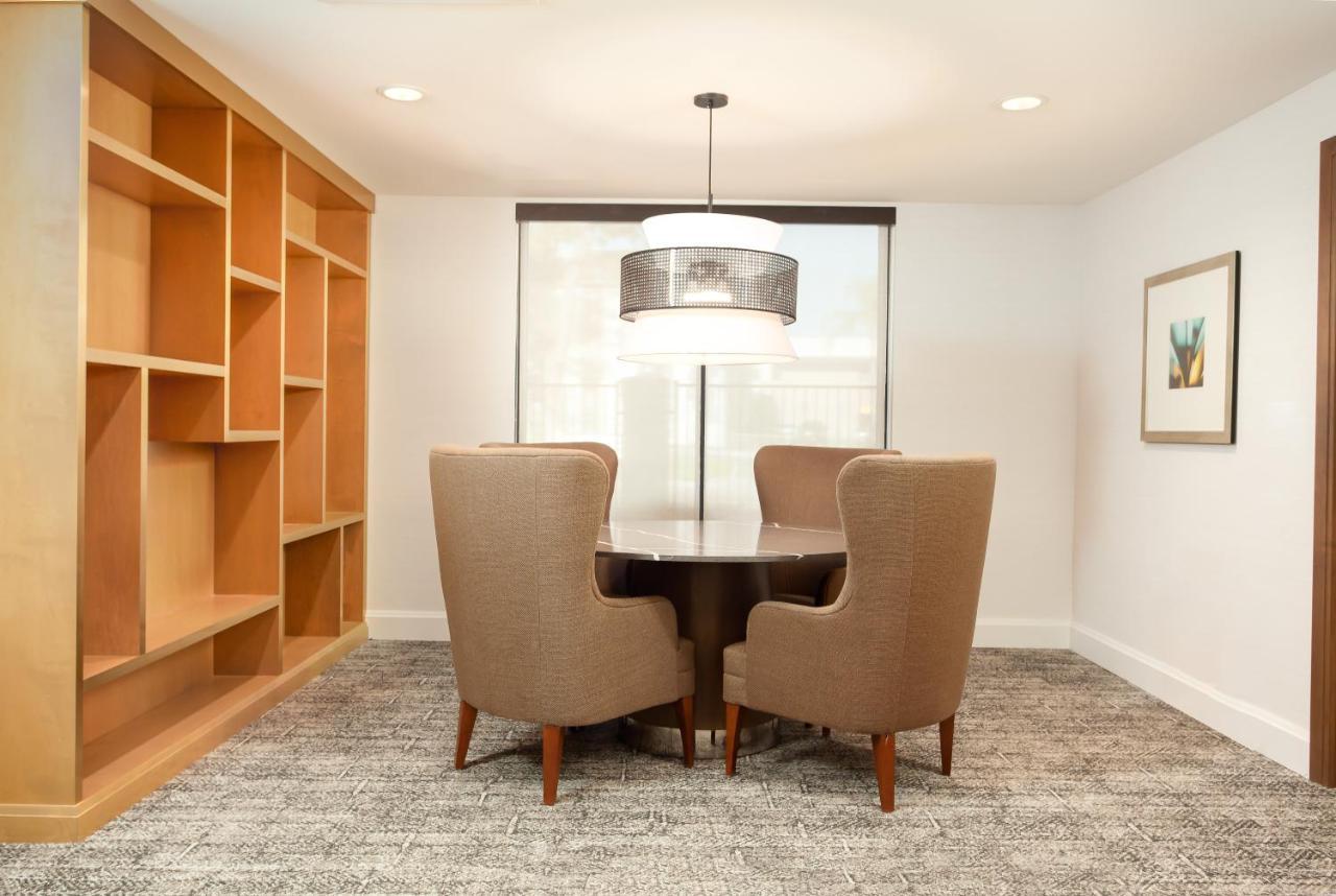 Staybridge Suites - San Bernardino - Loma Linda Екстер'єр фото